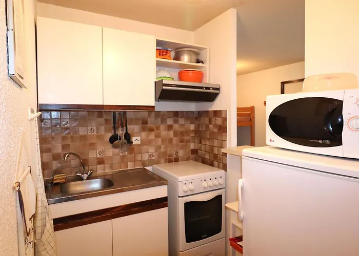 2 Pieces Avec Terrasse, Parking Prive, Proche Et Commerces - Fr-1-307-57